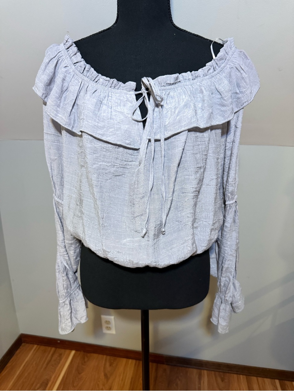 Highlight Off-Shoulder Ruffled Long Sleeve Top